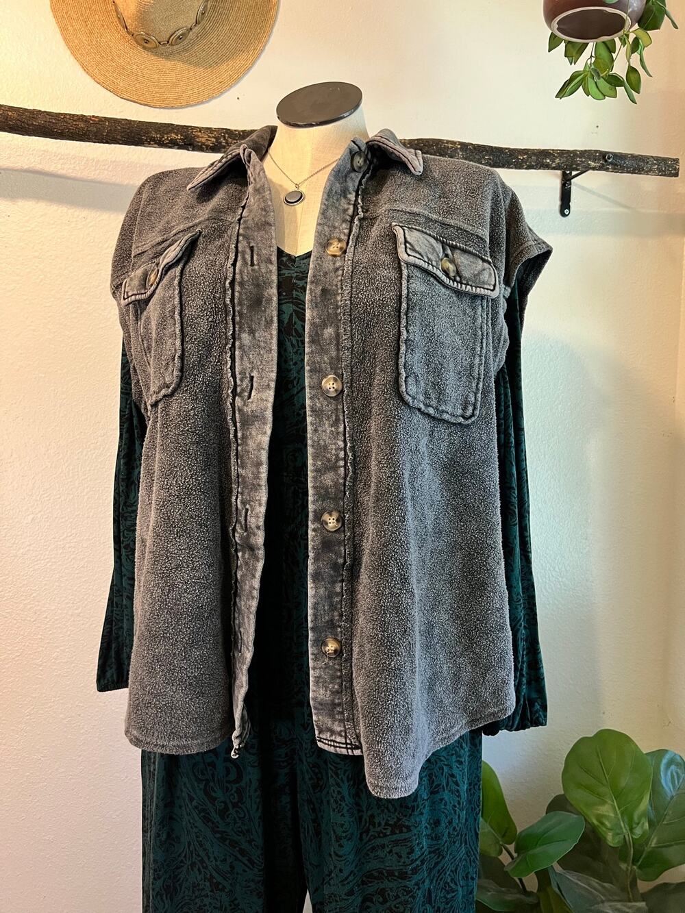 Comfy Oversized Charcoal Gray Sweatshirt Vest Button Front Top Size Large